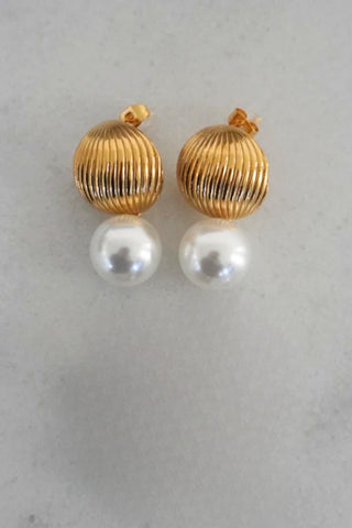 CHANSUTTPEARLS: Aubrey Earrings
