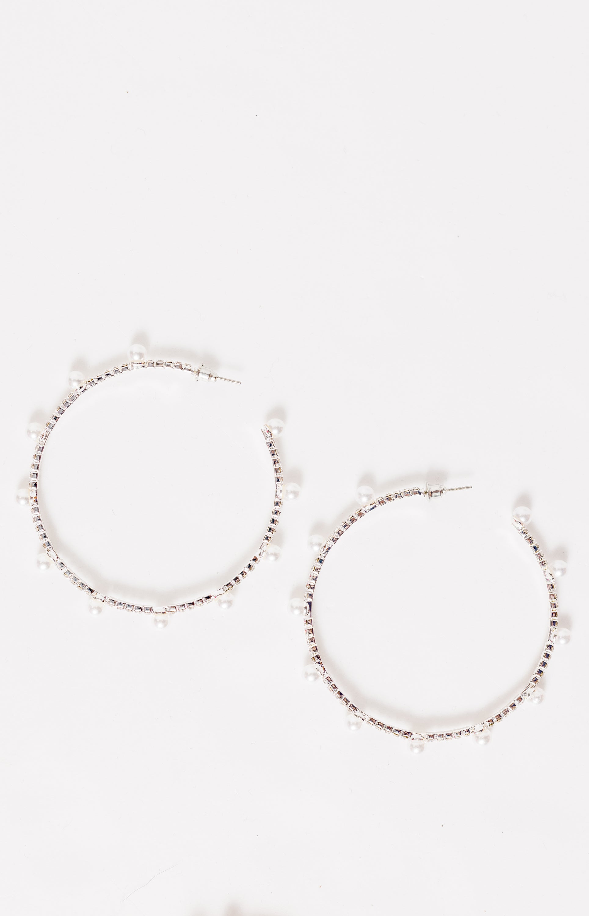 Glam Earring, WHITE SILVER