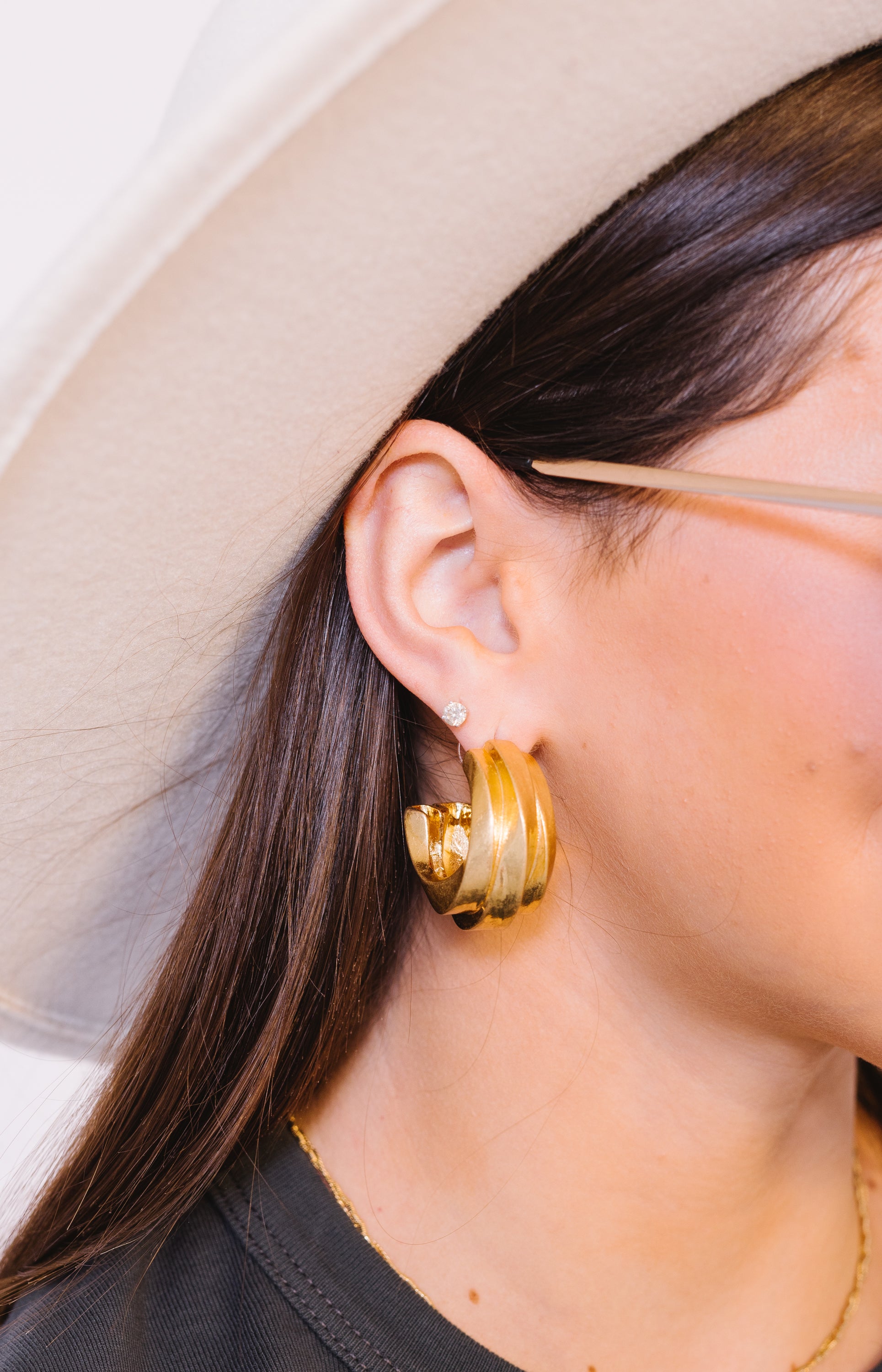 Vintage Glamour Earrings, GOLD