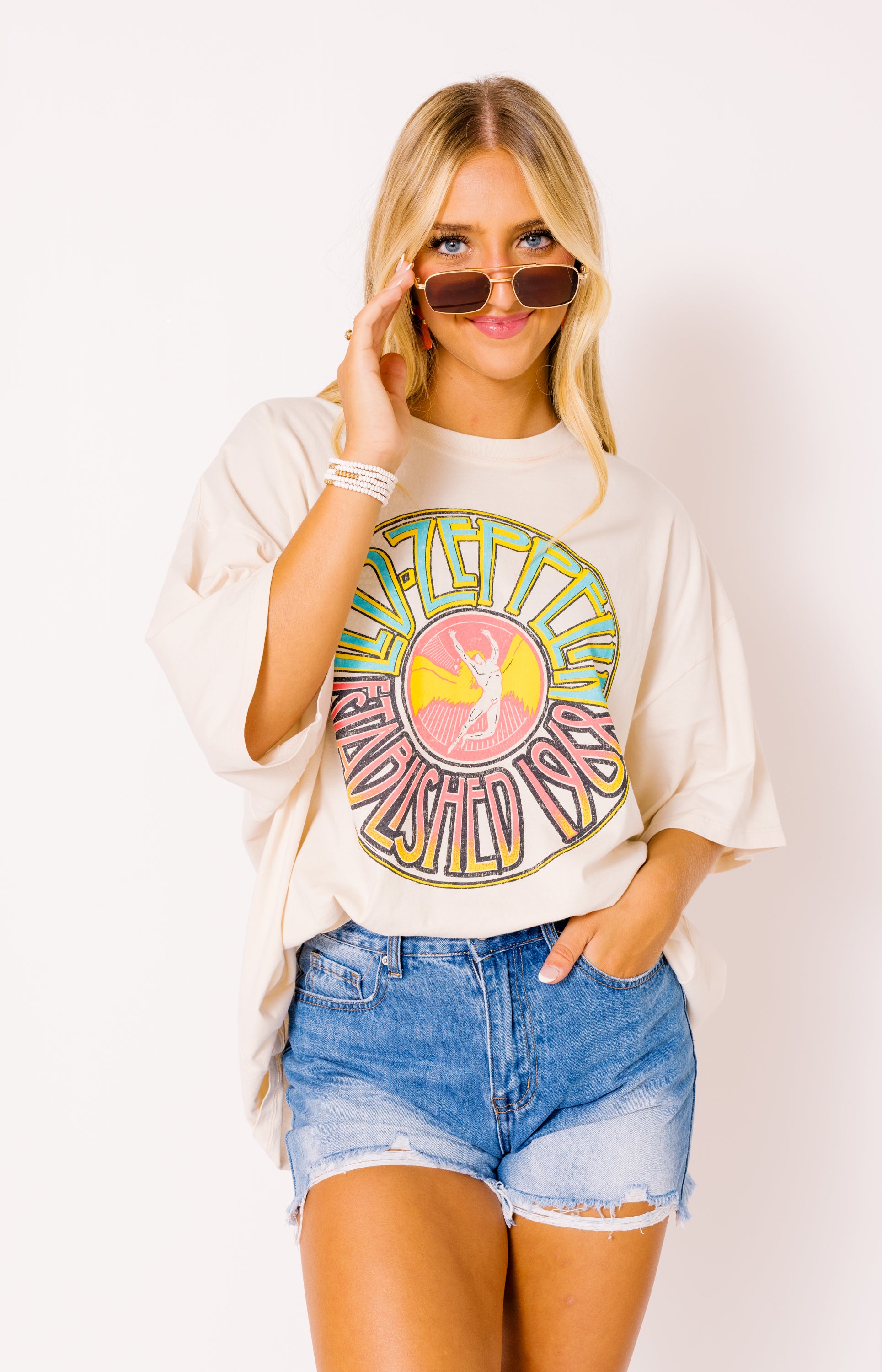 DayDreamer: Led Zeppelin 1968 O/S Tee, DIRTY WHITE
