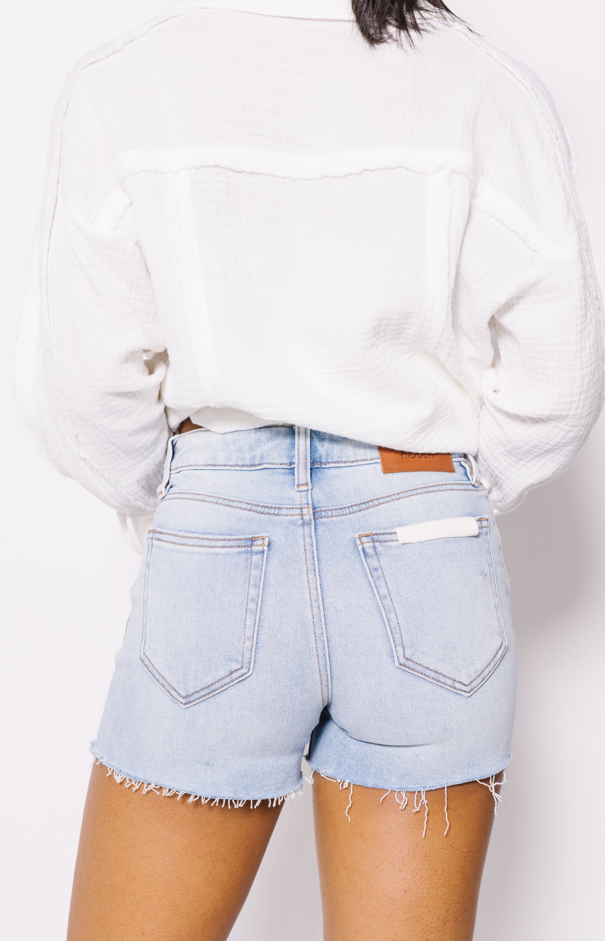 Kenzie Mid Rise Shorts, MEDIUM LIGHT