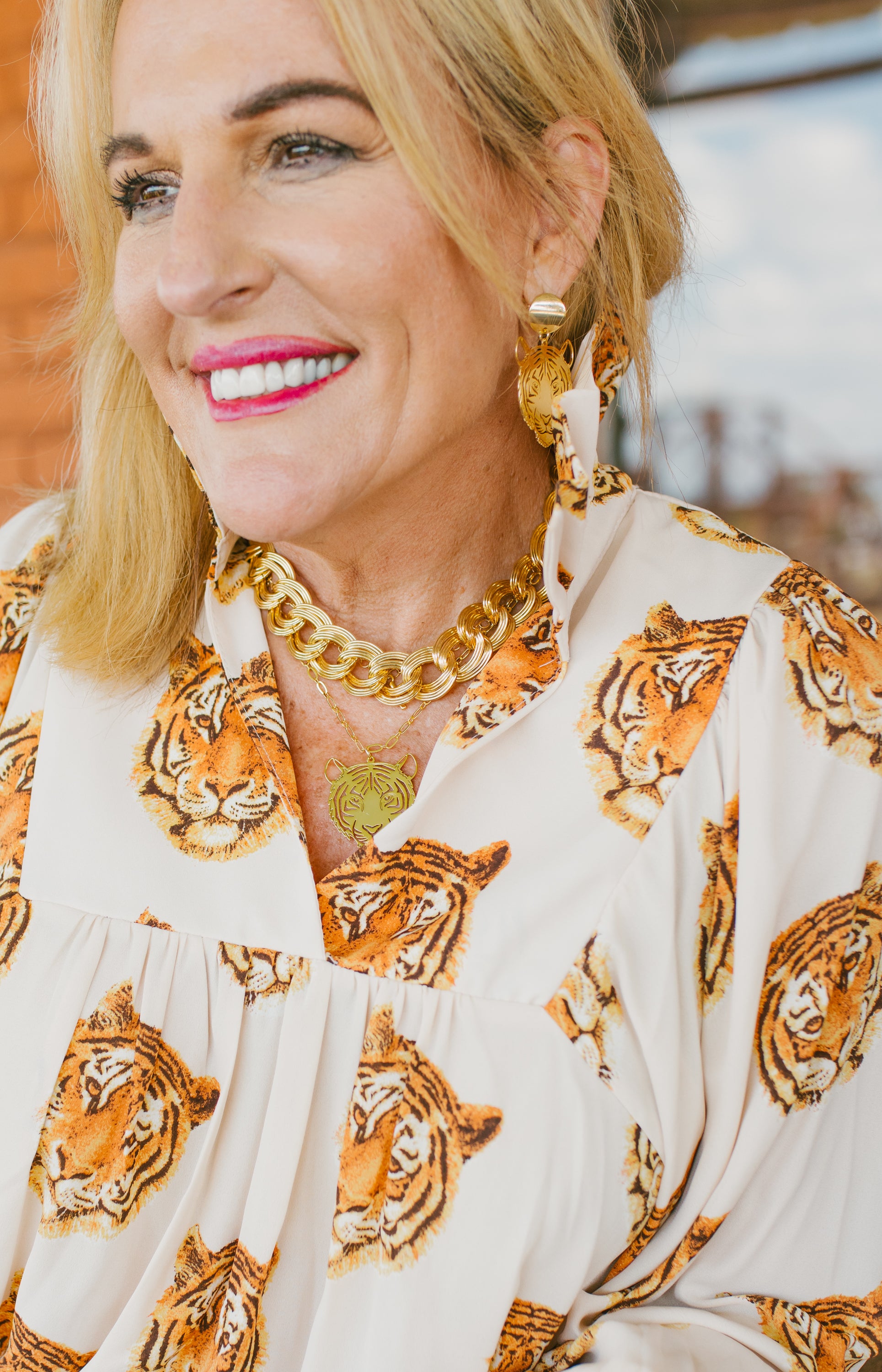 Treasure Jewels: Tiger Face Necklace, GOLD