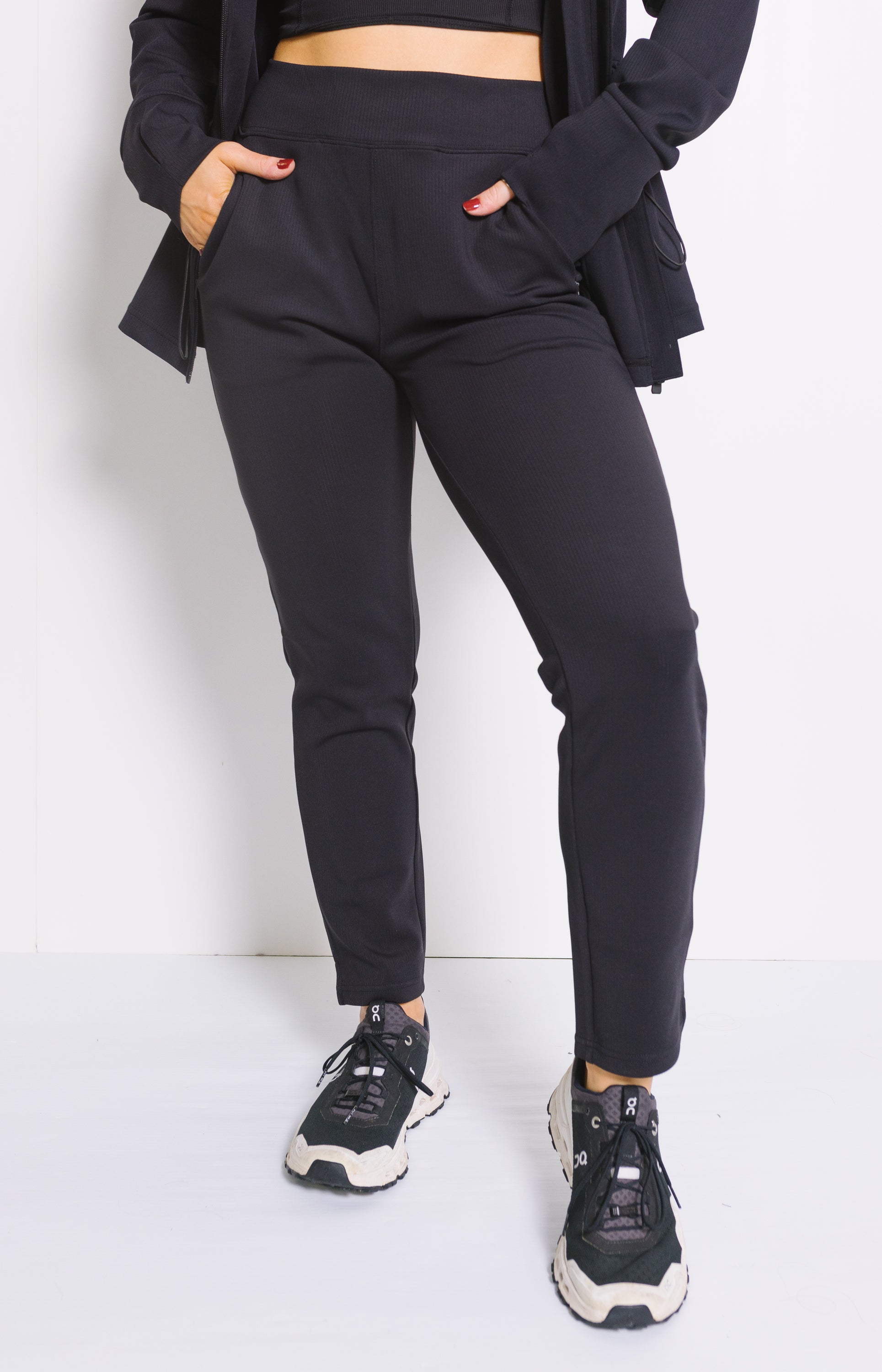 Through The Motion Pants, BLACK