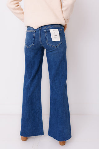 HIDDEN: Throwback Low Rise Wide Flare Jeans