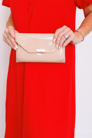 Such A Trend Clutch, BEIGE