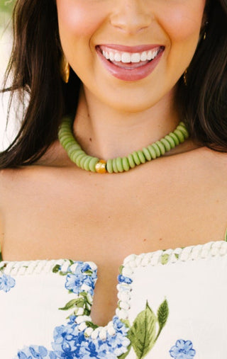 Shell Front Necklace, PALE GREEN