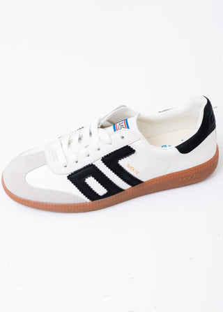 BACK 70: CLOUD in WHITE BLACK
