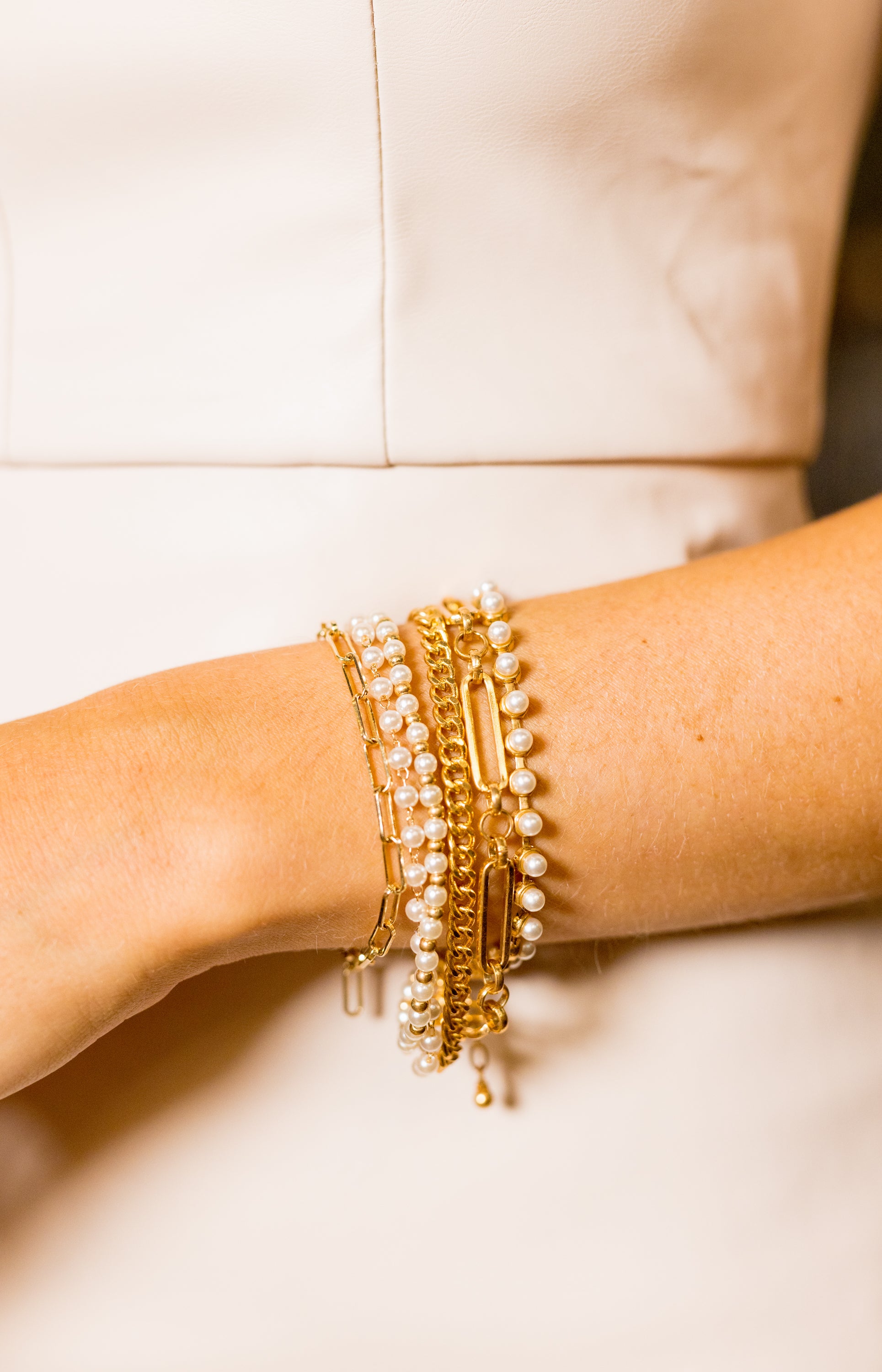Multi Chain & Pearl Bracelet, GOLD/CREAM