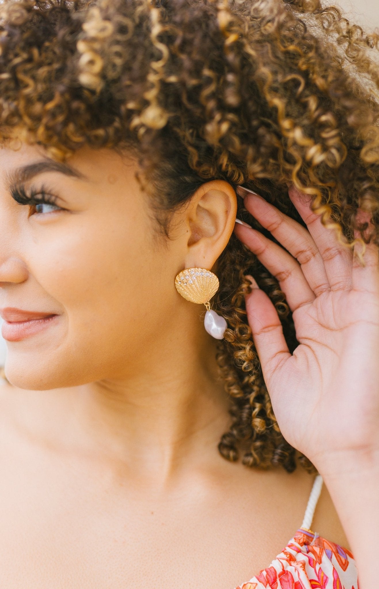 Shell Pearl Earrings, GOLD - HerringStones