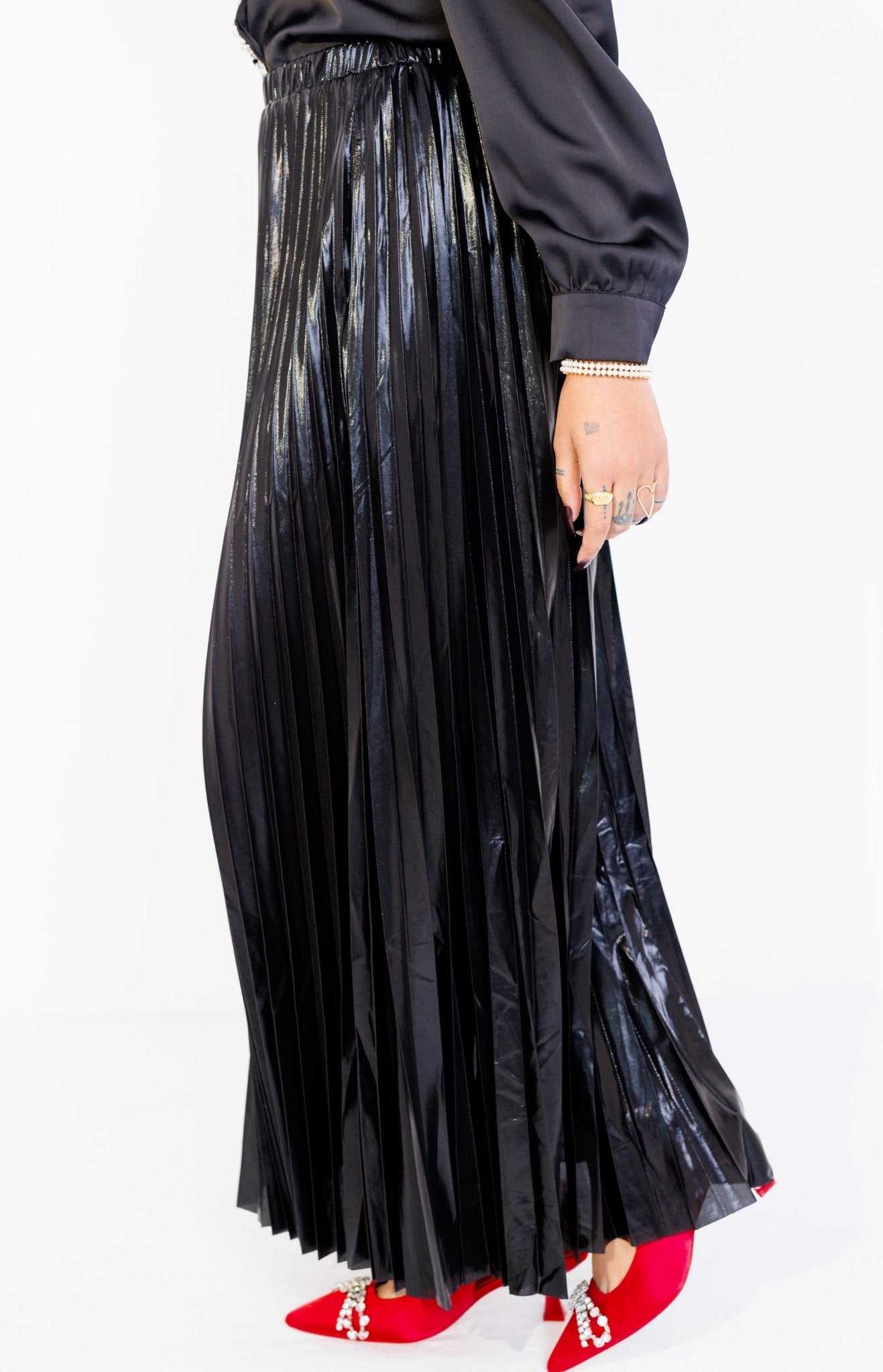 Charming Swirl Pleated Skirt, BLACK Skirts - 33