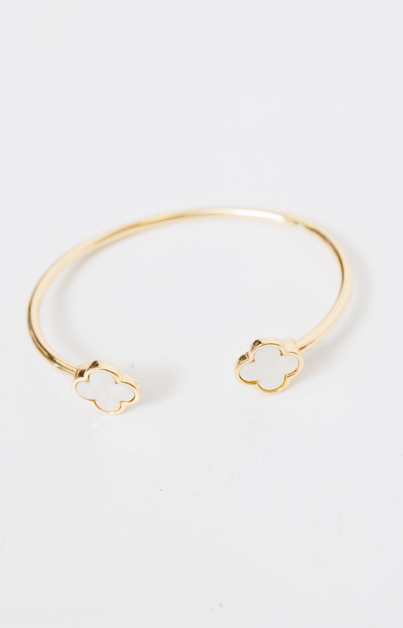 Clover Bangle Bracelet, GOLD/PEARL - HerringStones
