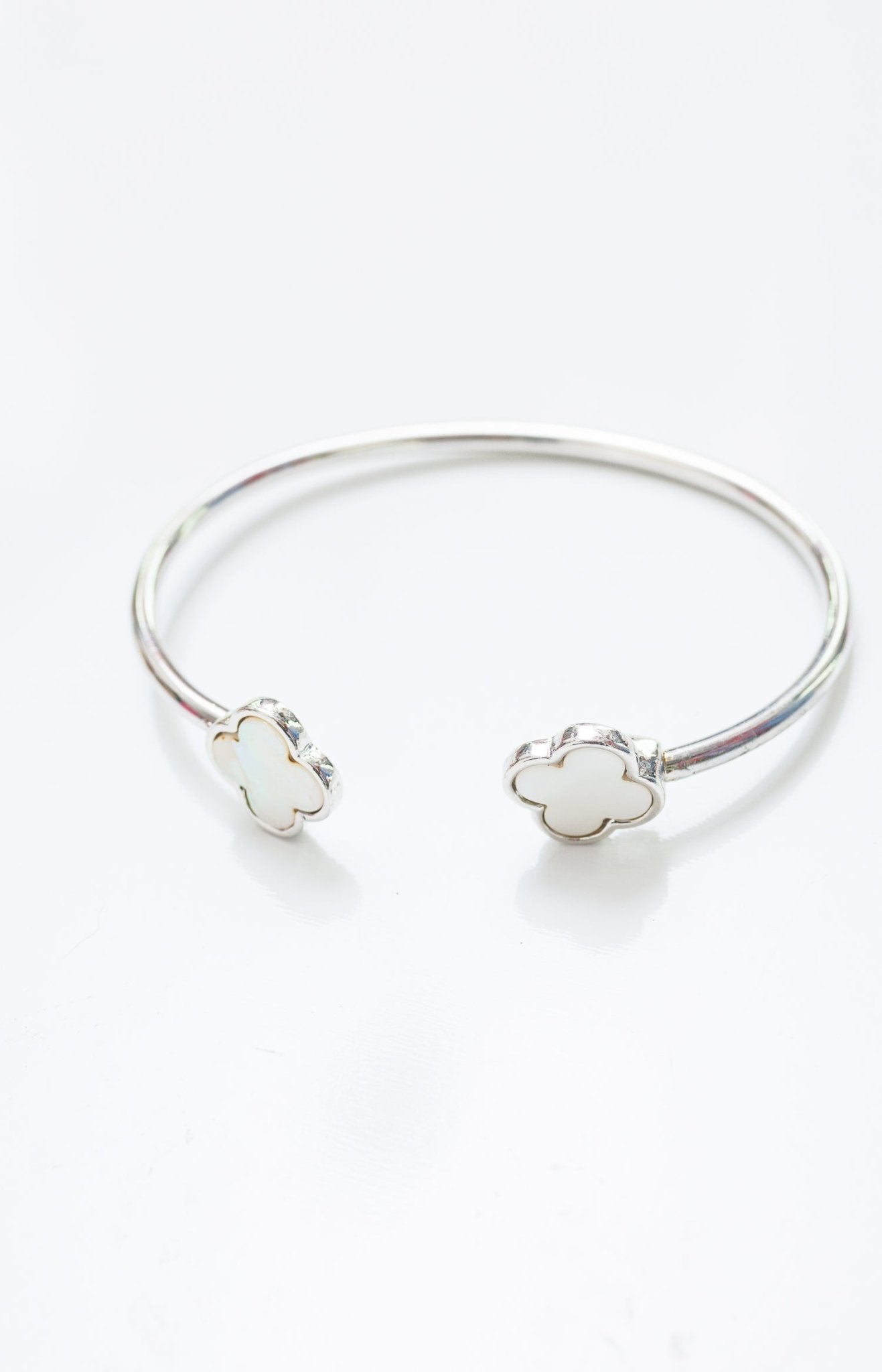 Clover Bangle Bracelet, SILVER/PEARL - HerringStones