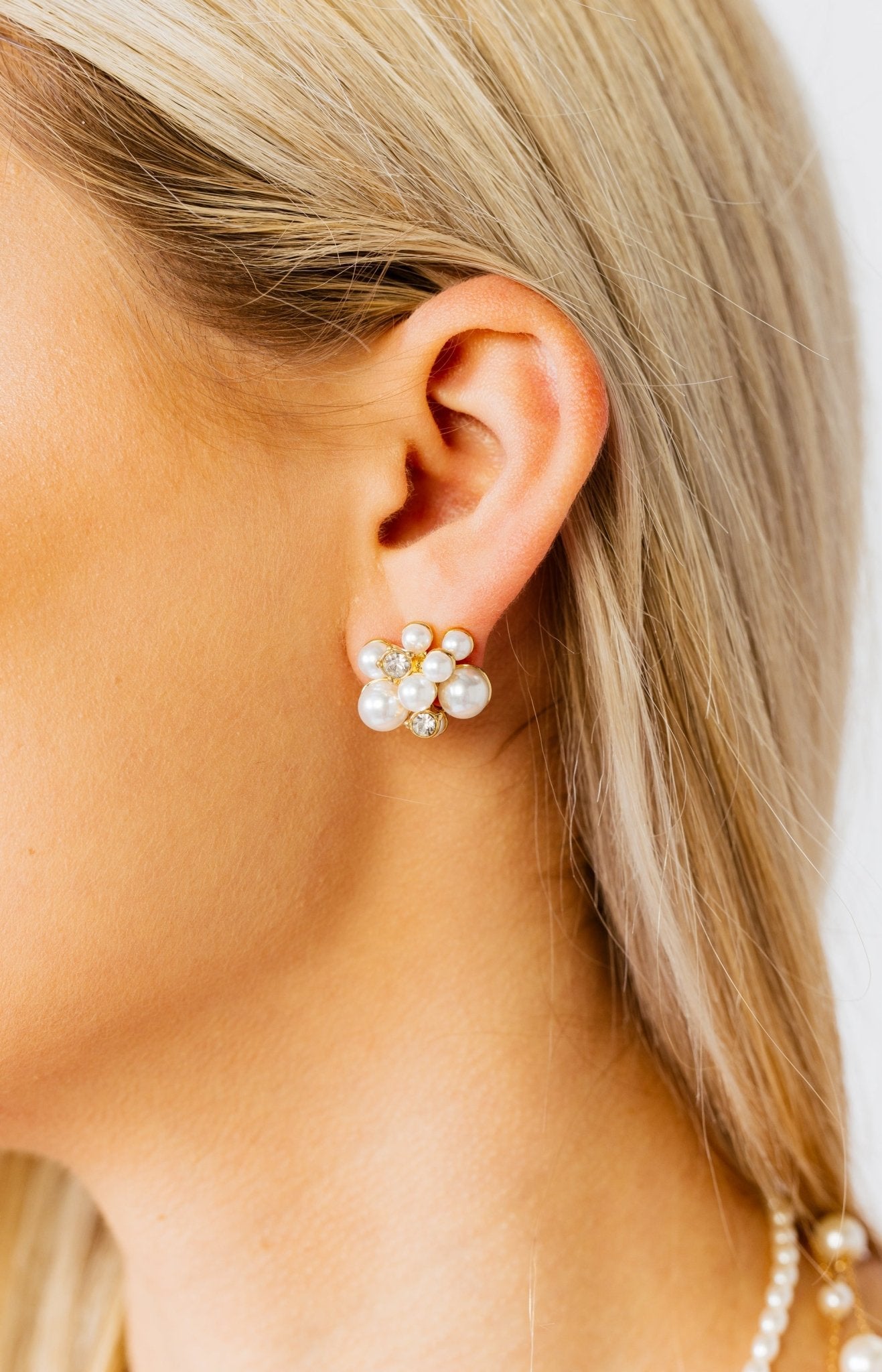 Pearl Cluster Stud Earring, GOLD/CREAM Earrings - 56E