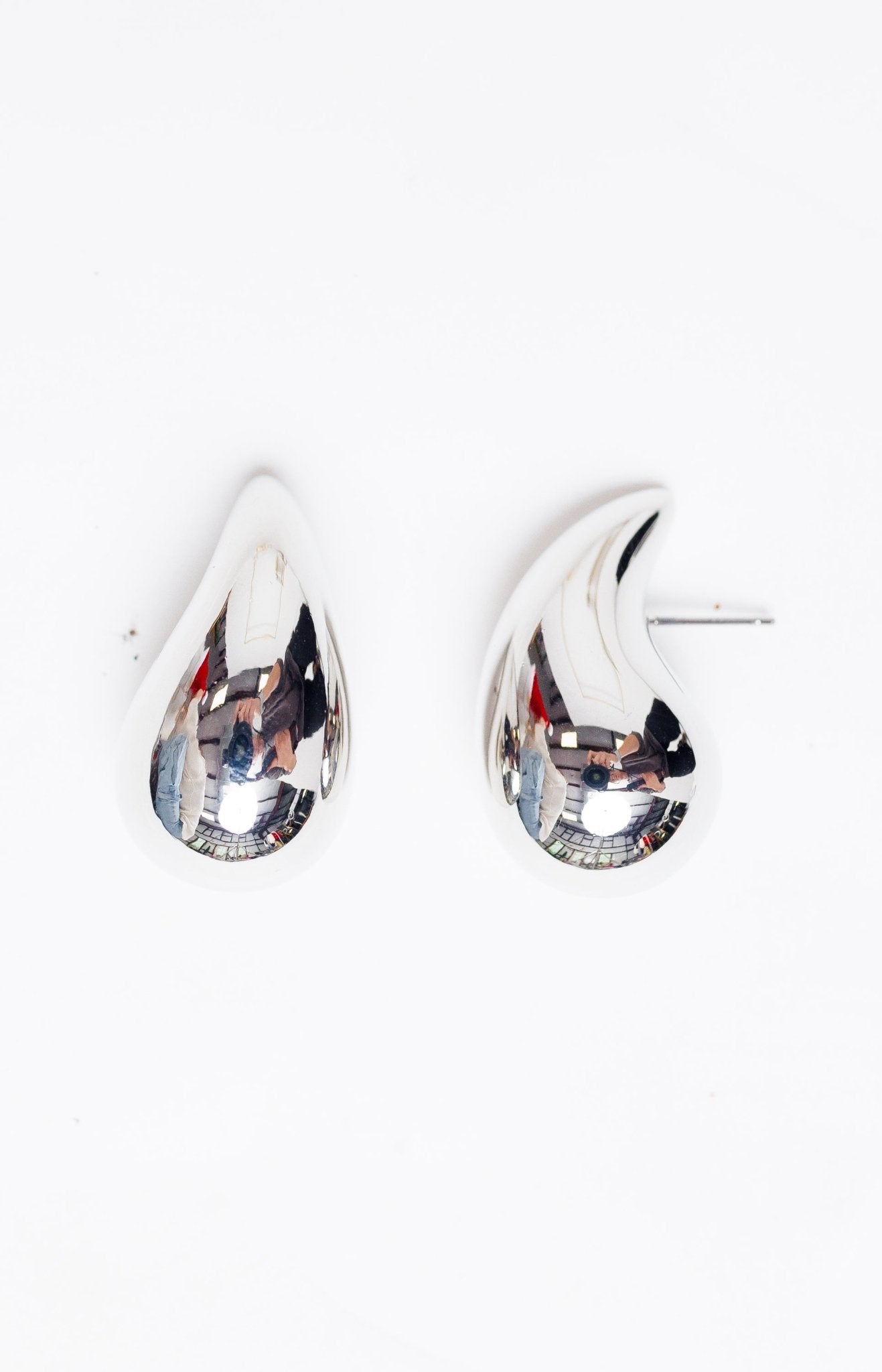 Teardrop Stud Earrings, SILVER - HerringStones