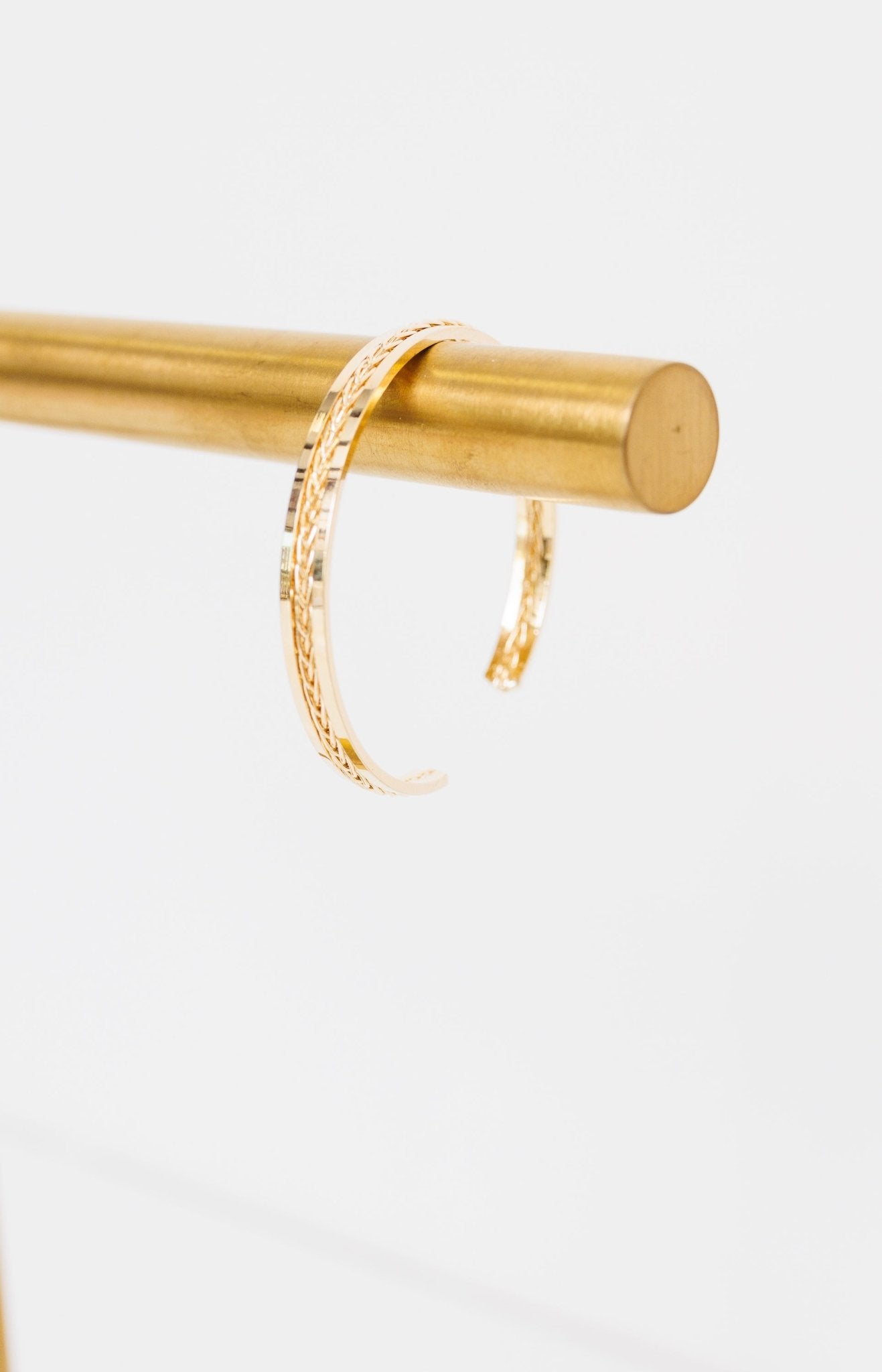 Twisted Detail Cuff Bracelet, GOLD - HerringStones